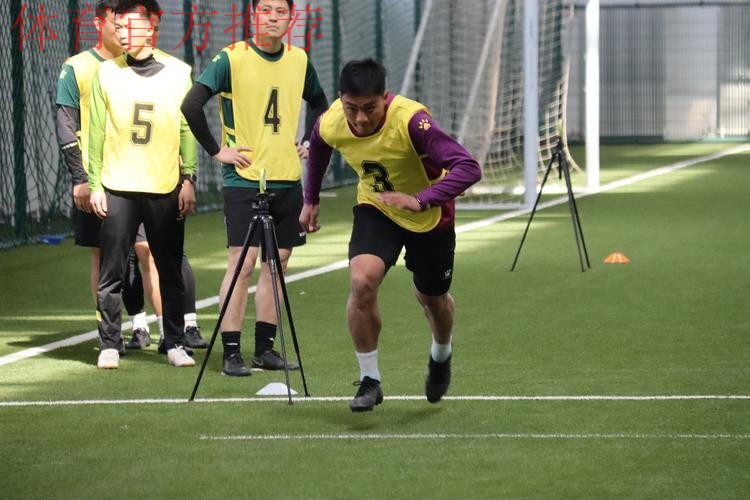 2024年中甲联赛赛季前裁判人员培训班于大连举行 2024年中甲联赛赛季前裁判人员培训班于大连举行